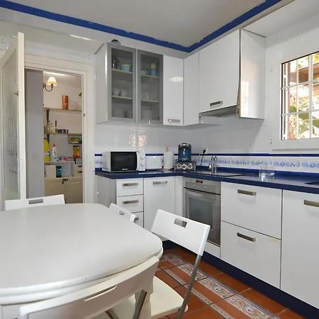 Spacious And Charming 500 Sqm Community Pool 800m Aguadulce Beach Chalet *