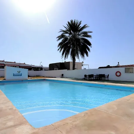 Chalet Spacious And Charming 500 Sqm Community Pool 800m Aguadulce Beach