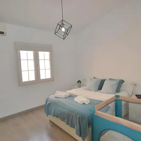 Chalet Spacious And Charming 500 Sqm Community Pool 800m Aguadulce Beach *