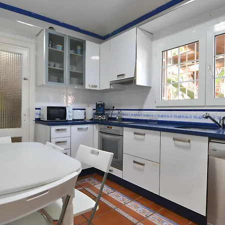 Spacious And Charming 500 Sqm Community Pool 800m Aguadulce Beach Chalet